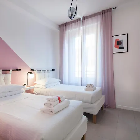 Santa Maria Square View - Family Accomodation Milan Exterior photo
