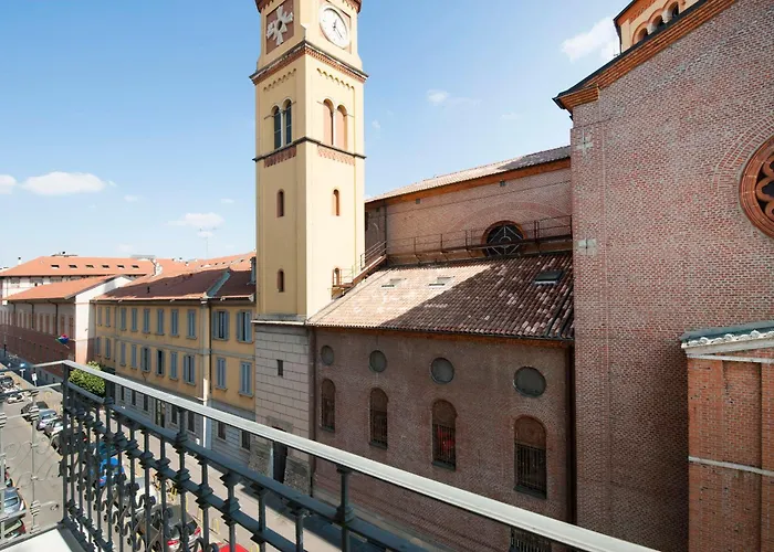 Santa Maria Square View - Family Accomodation